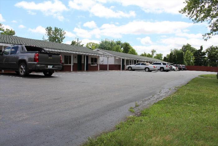 Blisspoint Inn Fka Motel 6T7 インディアナポリス エクステリア 写真