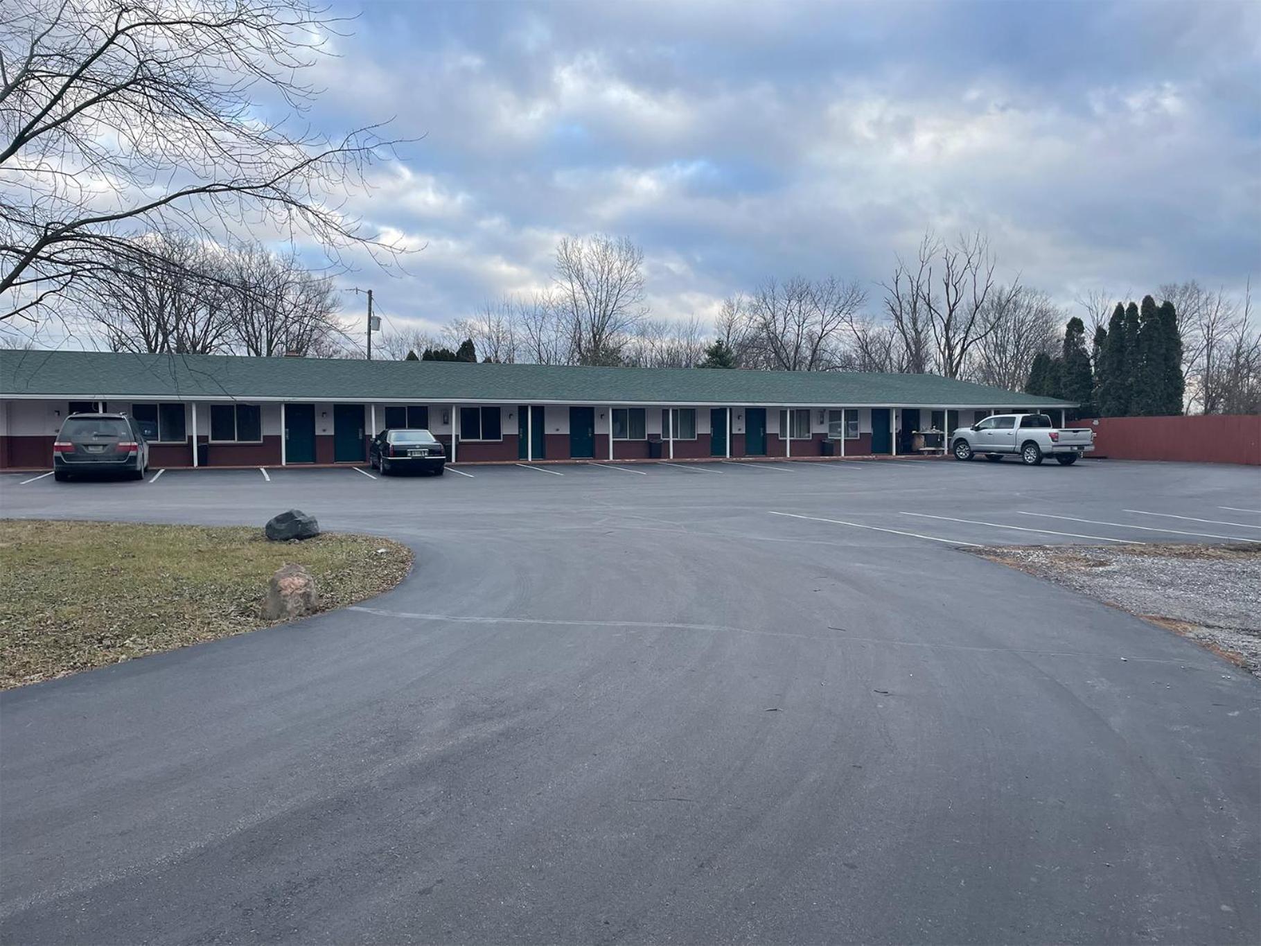 Blisspoint Inn Fka Motel 6T7 インディアナポリス エクステリア 写真