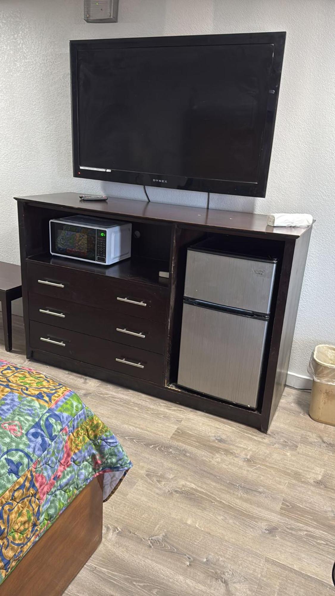Blisspoint Inn Fka Motel 6T7 インディアナポリス エクステリア 写真