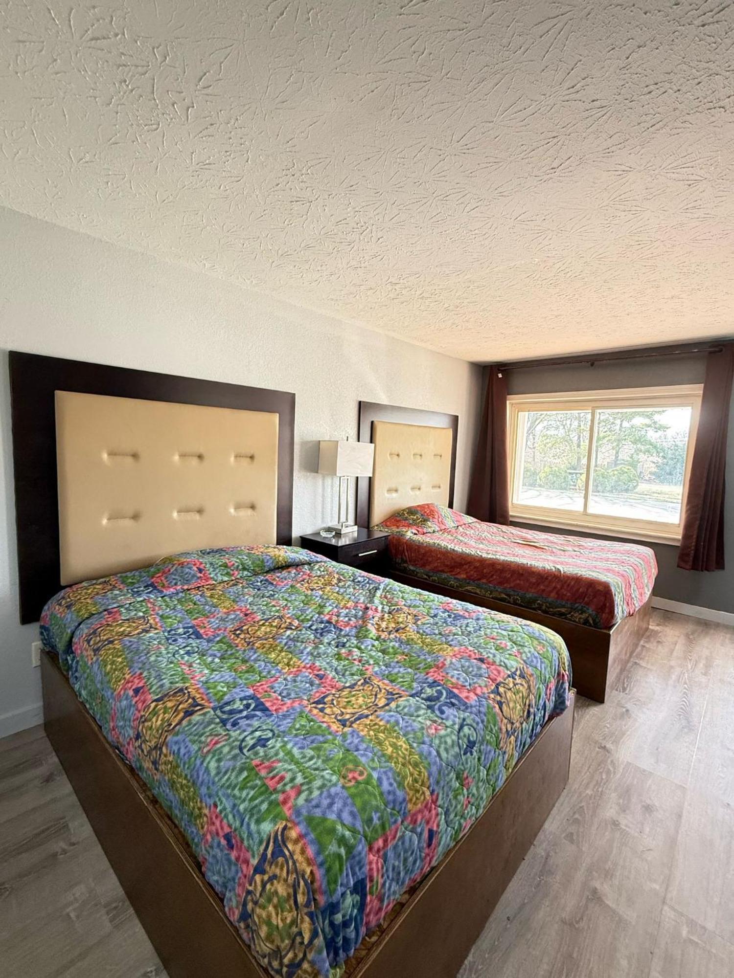 Blisspoint Inn Fka Motel 6T7 インディアナポリス エクステリア 写真